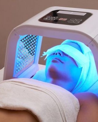 Fototerapia LED facial